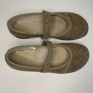 L.L Bean Grey Felt Mary Jane Slip-On Shoes